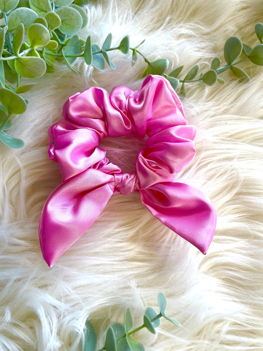 Bow tie scrunchie