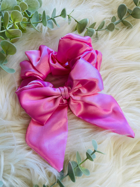 Bow scrunchie