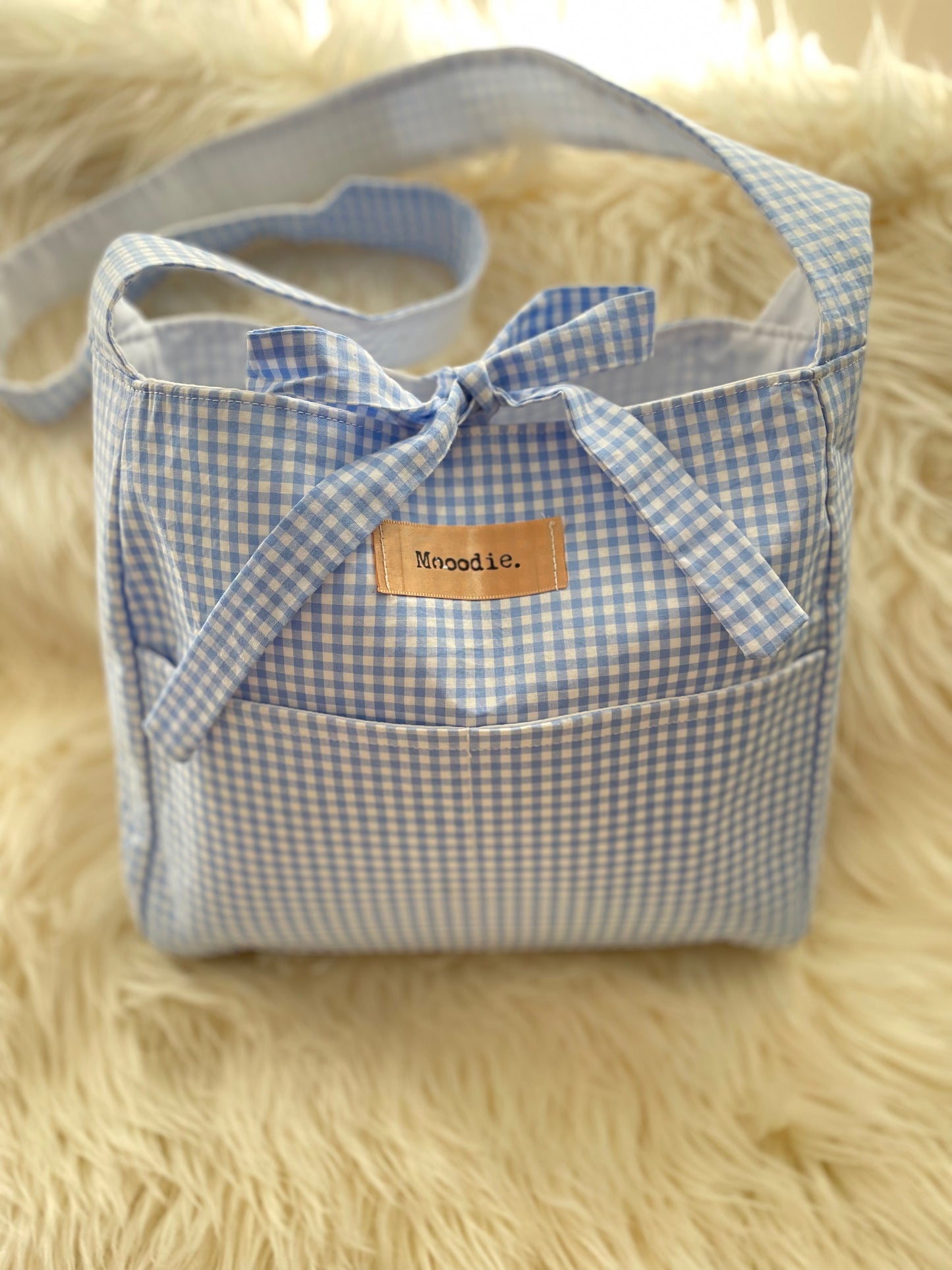 Gingham bowtie shoulder bag