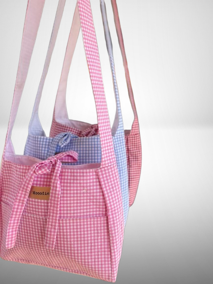 Gingham bowtie shoulder bag
